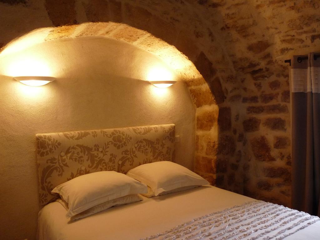 Bed and Breakfast La Maison Disabelle Teyran Екстер'єр фото